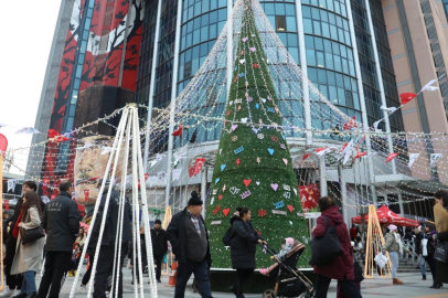 Kocaeli'de yeni yıl coşkusu tüm hızıyla devam ediyor